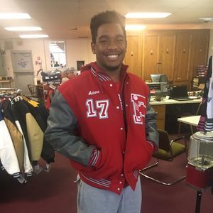 Meet your Posher, Devonte